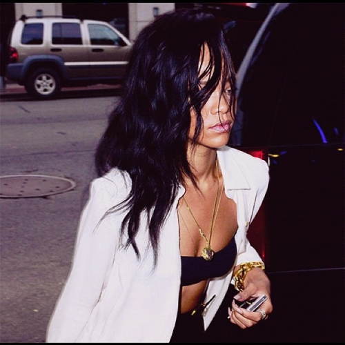 Rihanna .  - Page 30 Tumblr_m5zk0bINHA1qgy8r3o1_500