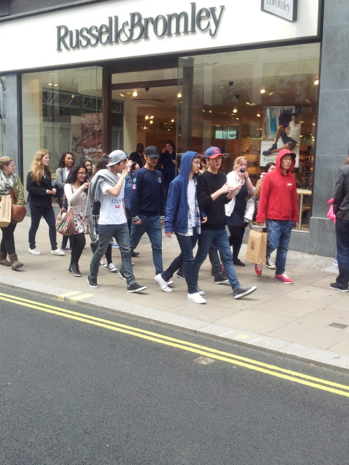 [OTHER] Baek Hyun in London Tumblr_m621e7E0d41rpqqufo1_500