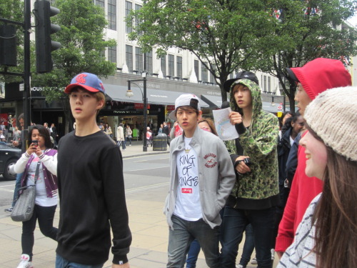 [OTHER] Baek Hyun in London Tumblr_m621fjfaAT1rul8hbo1_500