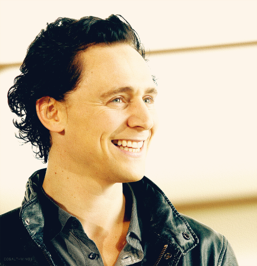 Tom Hiddleston Tumblr_m7occhtf2K1rpvh4yo1_500