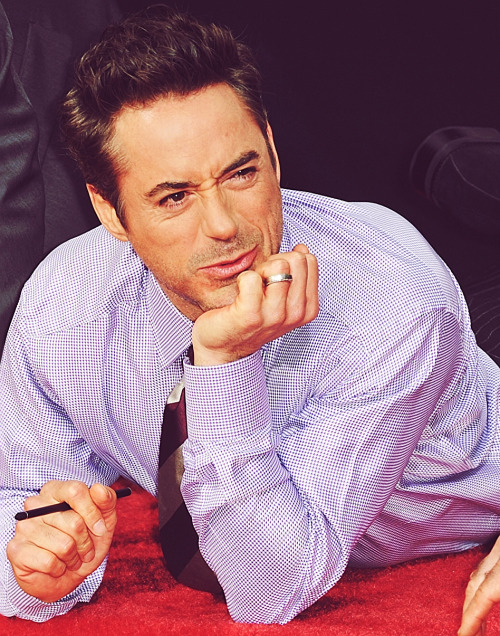 Kedvenc Képeink Robert Downey Jr.-ról - Page 8 Tumblr_m7qgeoQXXK1rx8c3po1_500