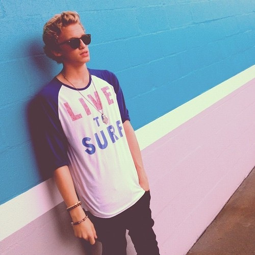 Cody Simpson.[2] - Page 31 Tumblr_m7yts3FXZY1rcw6xfo1_500