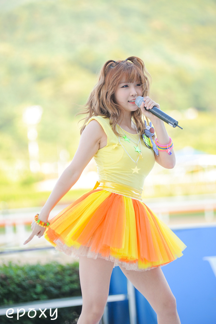 { 120730 / fantaken } Rainbow Pixie @ 2012 Hot Summer Dream Festival Tumblr_m80wdxA8xk1r9sfiao2_1280