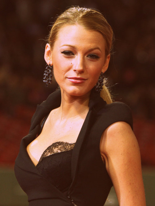 Blake Lively - Page 2 Tumblr_m8194rqVuC1rcujmvo1_500