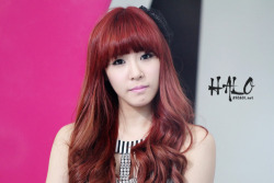 [PICS/GIFS][Update]Topic update red hair of TIFFANY Tumblr_m84j3zIDHj1rpv26ho7_250