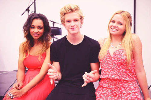 Cody Simpson. - Page 39 Tumblr_m872tkNfTx1rrmz2qo1_500