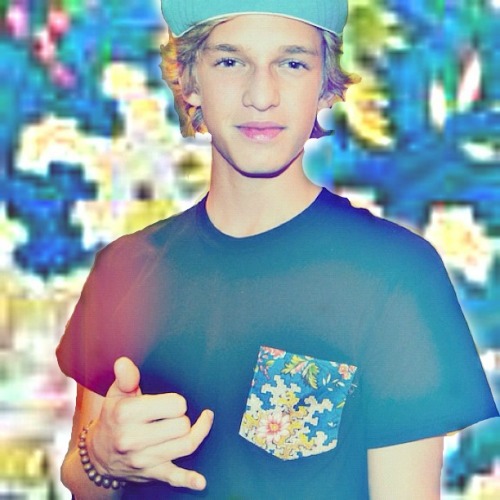 Cody Simpson. - Page 39 Tumblr_m872uuBEQ21r3uhb0o1_500