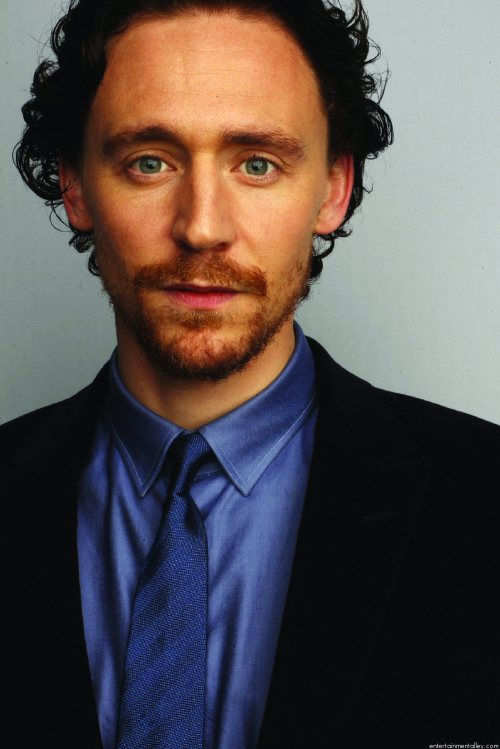 Tom Hiddleston Tumblr_m8a9q8PPs41ro5p10o1_500