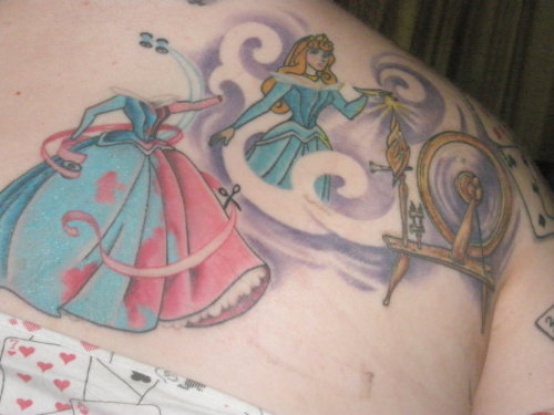 Les tatouages Disney/Pixar - Page 8 Tumblr_m8at1oJoll1qecr83o1_500