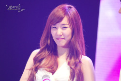 [FANYISM] [VER 4] Eye Smile(¯`'•.¸ Hoàng Mĩ Anh ¸.•'´¯) ♫ ♪ ♥ Tiffany Hwang ♫ ♪ ♥ Ngơ House Tumblr_m8bqokwwSD1qb1285o1_250