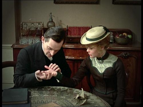 Jeremy Brett KÉPEK, FOTÓK - Page 7 Tumblr_m8eo8ucrqy1r0t4wwo4_r1_500