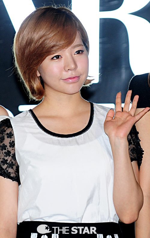 [PICS] Sunny @ SMART Exhibition Tumblr_m8h9kwqePx1qagkvmo1_1280