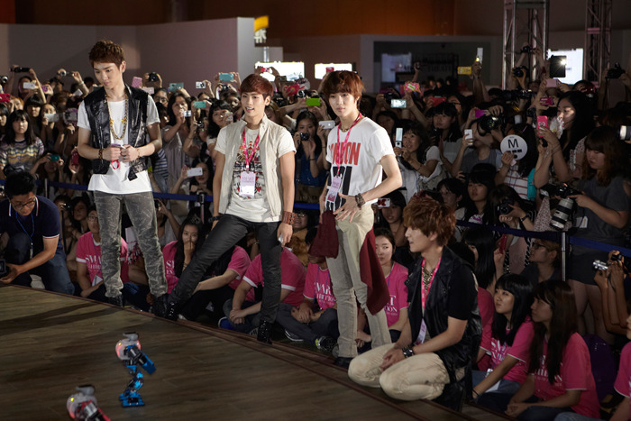 [Me2day] 120816 SHINee Update Tumblr_m8ubxy1exo1qdtvhxo8_1280