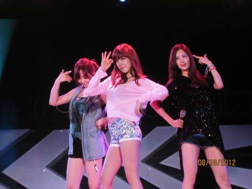 [PICS][18/08/2012]Taetiseo sm town 2 Tumblr_m8xrt8CXJu1rp42dio1_500