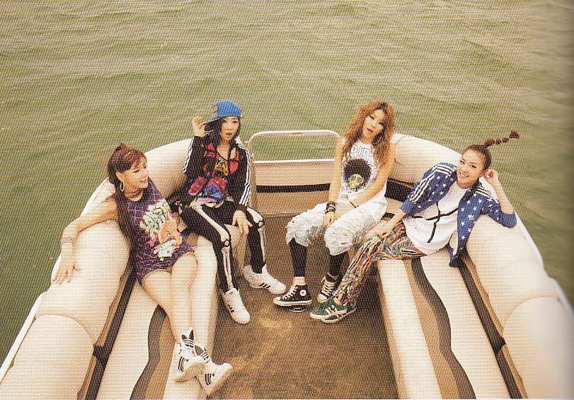 [Photoshoot] We are 2NE1! PHOTOBOOK Tumblr_m8yibd4aZy1qzjb8ko3_1280