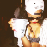 Rihanna Tumblr_m98ffe37pA1rdwdsio2_250