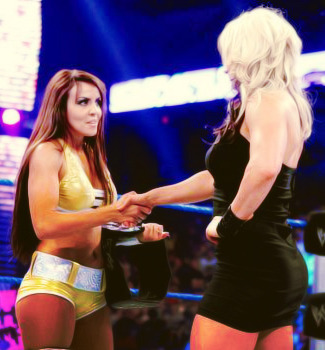 Match de Divas annoncé pour Night Of Champion Tumblr_m9cfcnbjez1ruco1to1_400