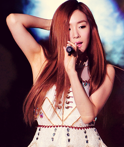 [FANYISM] [VER 5] Eye Smile(¯`'•.¸ Hoàng Mĩ Anh ¸.•'´¯) ♫ ♪ ♥ Tiffany Hwang ♫ ♪ ♥ Ngơ House - Page 29 Tumblr_m9d7nkWo901qgea8mo3_250