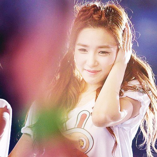 [FANYISM] [VER 5] Eye Smile(¯`'•.¸ Hoàng Mĩ Anh ¸.•'´¯) ♫ ♪ ♥ Tiffany Hwang ♫ ♪ ♥ Ngơ House - Page 30 Tumblr_m9eex8avJ91rexlueo1_500