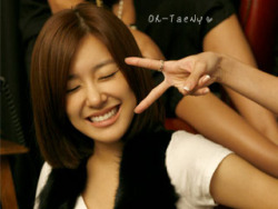 [FANYISM] [VER 5] Eye Smile(¯`'•.¸ Hoàng Mĩ Anh ¸.•'´¯) ♫ ♪ ♥ Tiffany Hwang ♫ ♪ ♥ Ngơ House - Page 29 Tumblr_m9ekg9QsIu1qcackso1_250