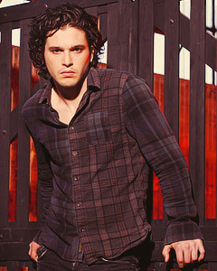 Kit Harington - Havas Jon Tumblr_m9klgp4ZCw1qzfvc3o5_250