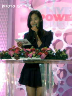 [PICS][01/09/2012]Yuri Live Power Music Tumblr_m9nvcmV7W61ra892zo8_250