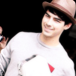 Joe Jonas - Sayfa 2 Tumblr_ma3s63NlO31rdwdsio1_250