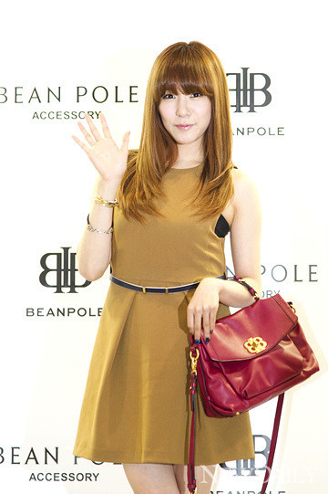 [OTHER][27-08-2012] Hình ảnh từ thương hiệu Bean Pole của Tiffany - Page 3 Tumblr_ma8ij1wmRQ1qb6muio4_400