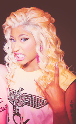 Nicki Minaj Tumblr_mab551e0eq1r1u2quo2_250