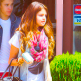 Selena Gomez Tumblr_mad2jb0xPI1rw9dhoo9_250