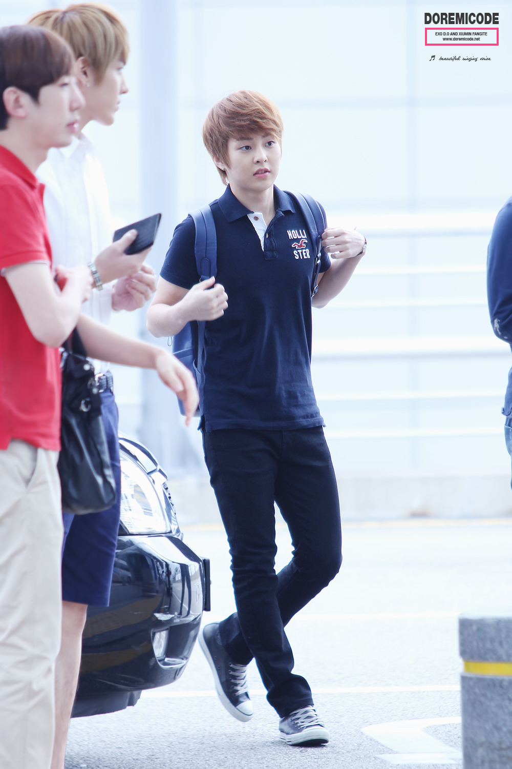 [Fantaken] 140912 EXO M XiuMin @ Incheon Airport to ShangHai Tumblr_mafysxTcgo1qh2wouo1_1280