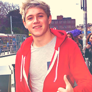 Niall Horan  Tumblr_matyn31rwe1rgvc5ko1_250