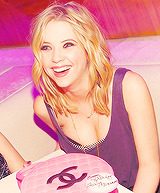 Ashley Benson Tumblr_mb55qiUNyG1rdwdsio1_250