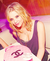 Ashley Benson Tumblr_mb55qiUNyG1rdwdsio4_250