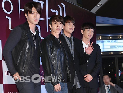 [IMG/101012] Minho y sus hyungs en la premiere de la película "Dangerous Relationship" Tumblr_mbom0r3SWZ1qdtvhxo4_500