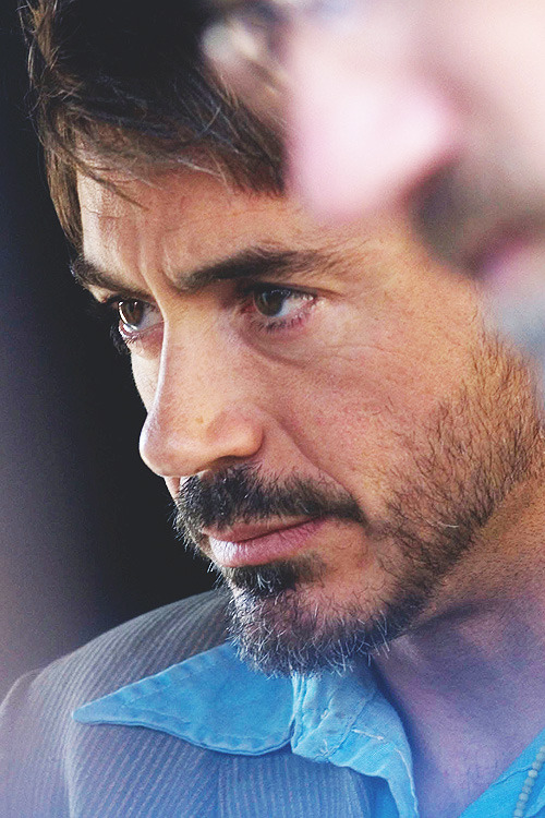 Kedvenc Képeink Robert Downey Jr.-ról - Page 7 Tumblr_mbpjbtwKNb1qg53c2o1_500