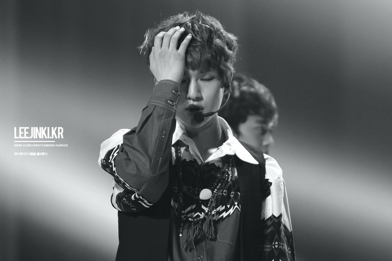 121011 Onew @ ABU Radio Song Festival Tumblr_mbqjxnRh381qdtvhxo5_1280