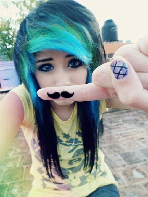 Emo girl Blue hair Tumblr_mc75ap8F2G1rwq6a7o1_500