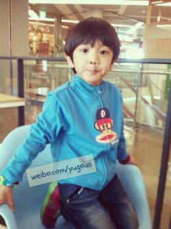 [IMG/211012]El Precioso hijo de SHINee,Yoogeun! Tumblr_mc8ekzS8HB1qdtvhxo2_250