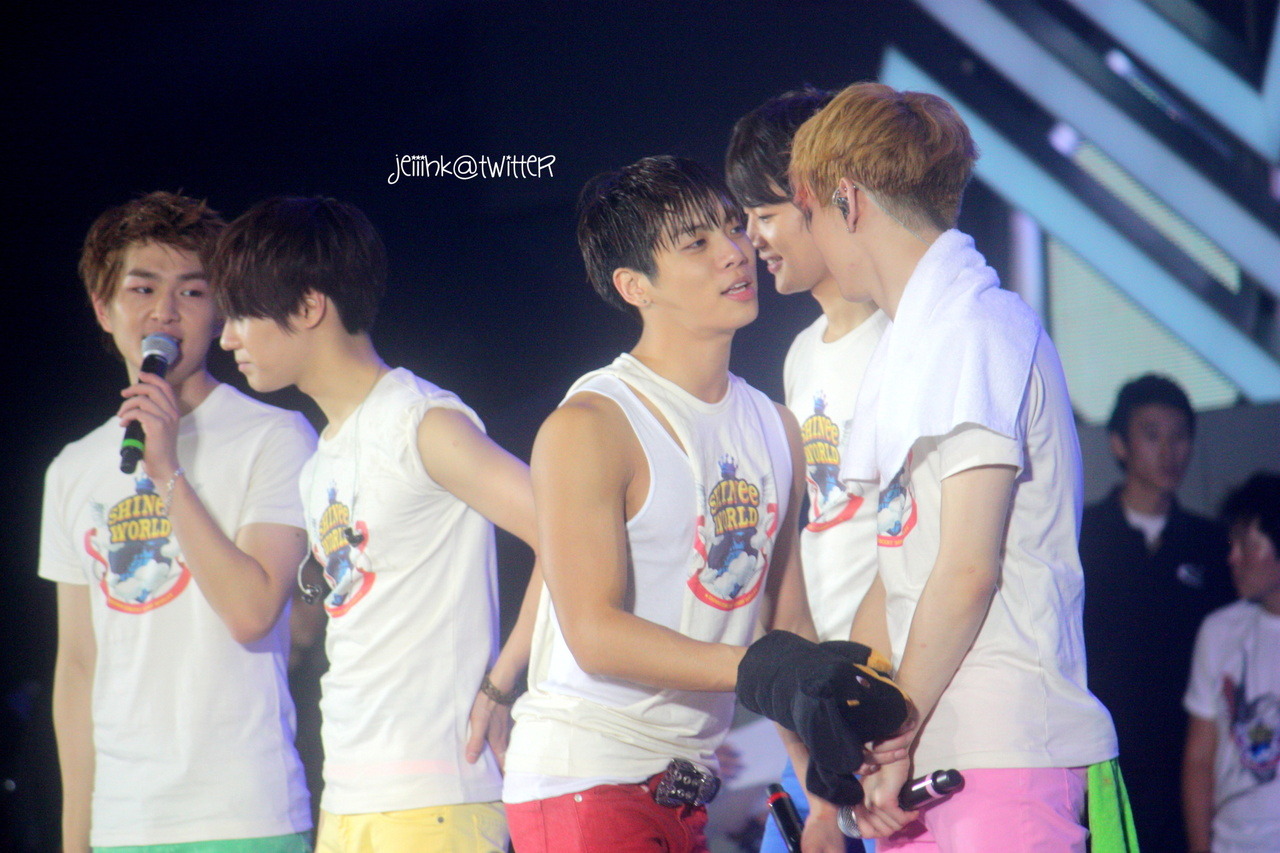 121027 SHINee @ SWC II in Hong Kong Tumblr_mcm0jtHUh41qdtvhxo5_1280