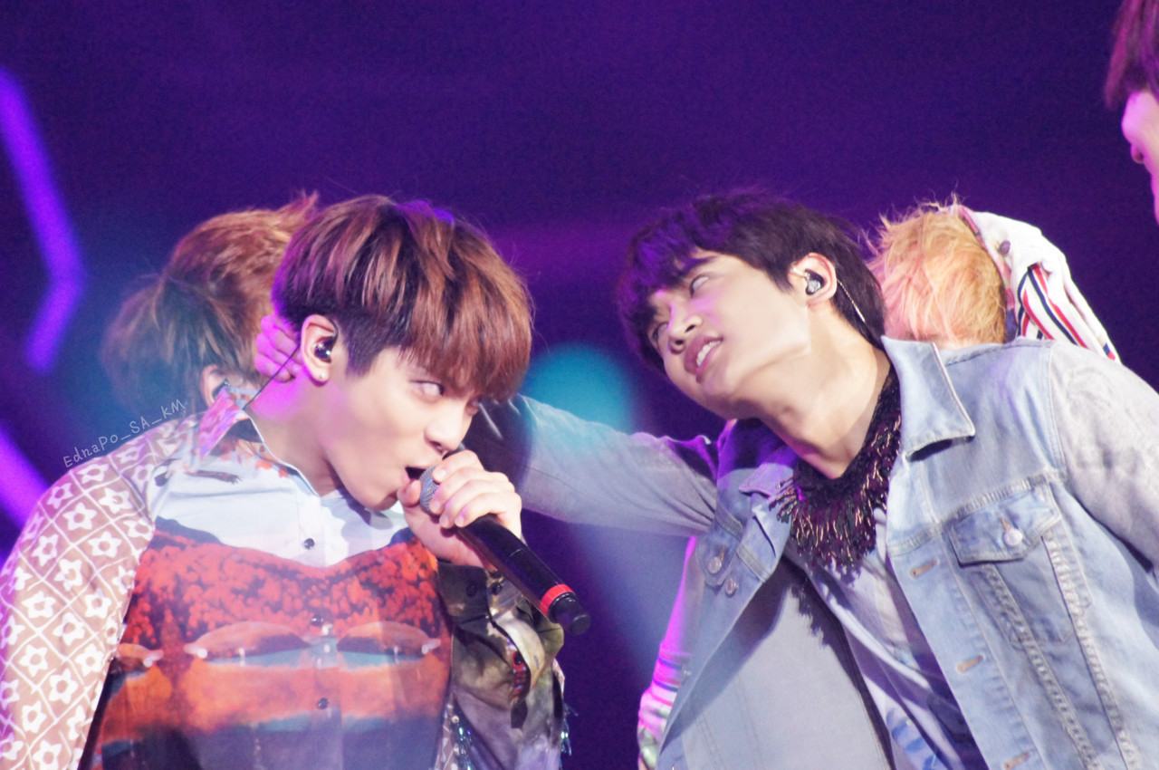 121027 SHINee @ SWC II in Hong Kong Tumblr_mcm3hcsHCD1qdtvhxo7_1280