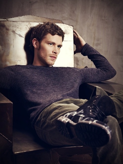 Joseph Morgan Discussion Tumblr_md1o1uGUQz1ru4xkwo5_r1_500