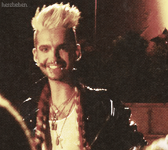 Novas Fotos: Bill e Tom + fãs [EDT] - vídeo Tumblr_mdg3e5AlzF1qc1sb1o3_250