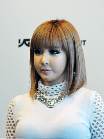 [Interview] Conférence des 2NE1 à Singapour. Tumblr_meag3yw7yu1qzjb8ko2_400