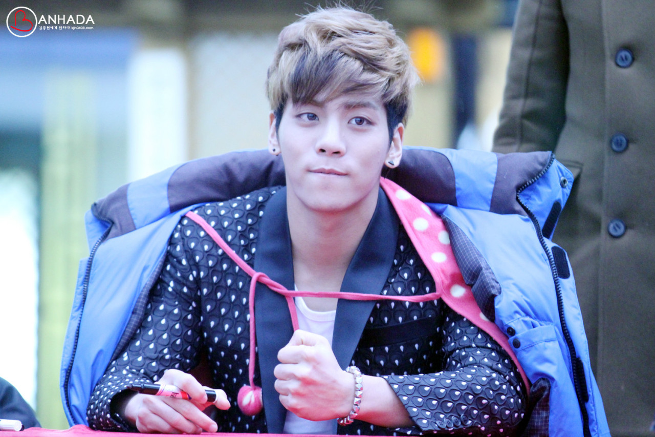 130304 Jonghyun @ Dream Girl Fansign Event en Busan  Tumblr_mj6hrckJFE1qdtvhxo7_1280