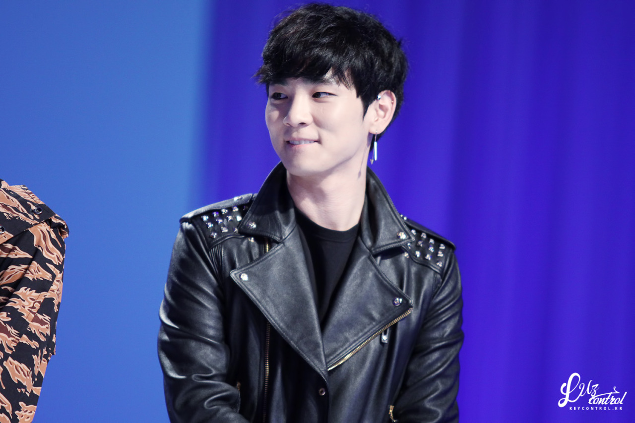 131126 Key @ Colección MCM 2014 S/S Tumblr_mwxpqwNGJL1r5kb7po1_1280