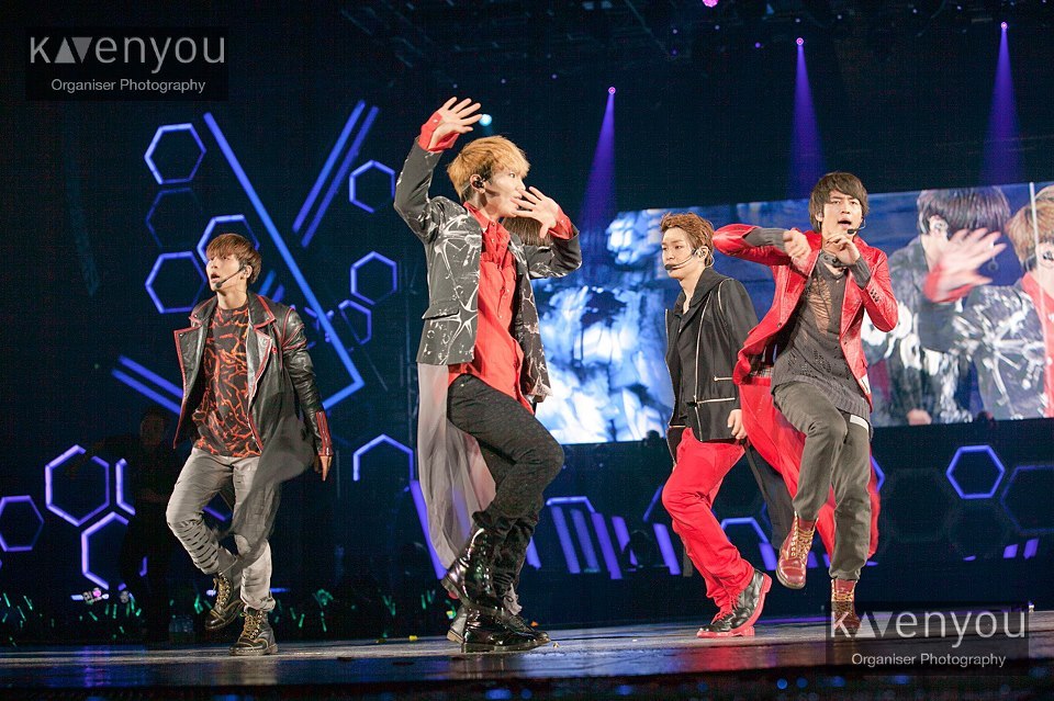 121208 SHINee @ SWCII en Singapur Tumblr_meqn76rZYe1qdtvhxo7_1280