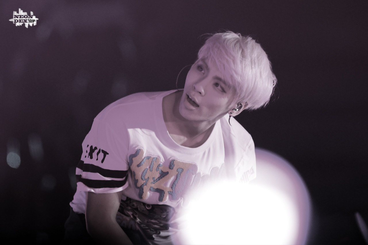 131221 Jonghyun @ SMTOWN Week 'The Wizard' Tumblr_my7wsfJ0n91qzk8j4o1_1280