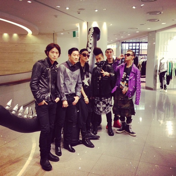 [30/5/13][Pho] GDYB tại lễ khai trương cửa hàng Chrome Hearts ở Hàn Tumblr_mnlb41tcYs1qb2yato4_1280