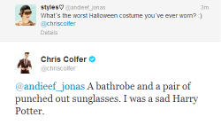 Chris Colfer Tweets - Page 14 Tumblr_mv78f9hb9I1qe476yo5_250